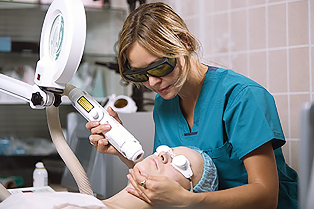 Acne treatment for clearer skin at Aterna Wellness